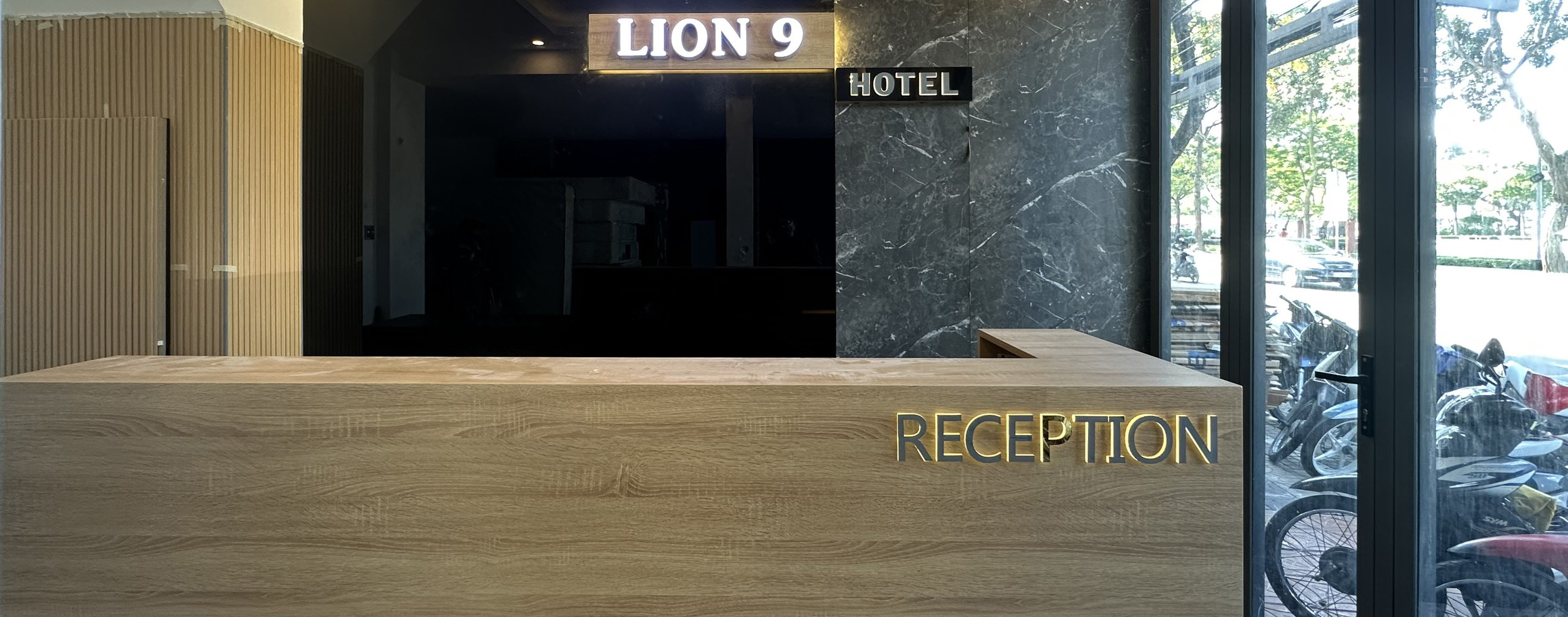 Lion 9 Hotel